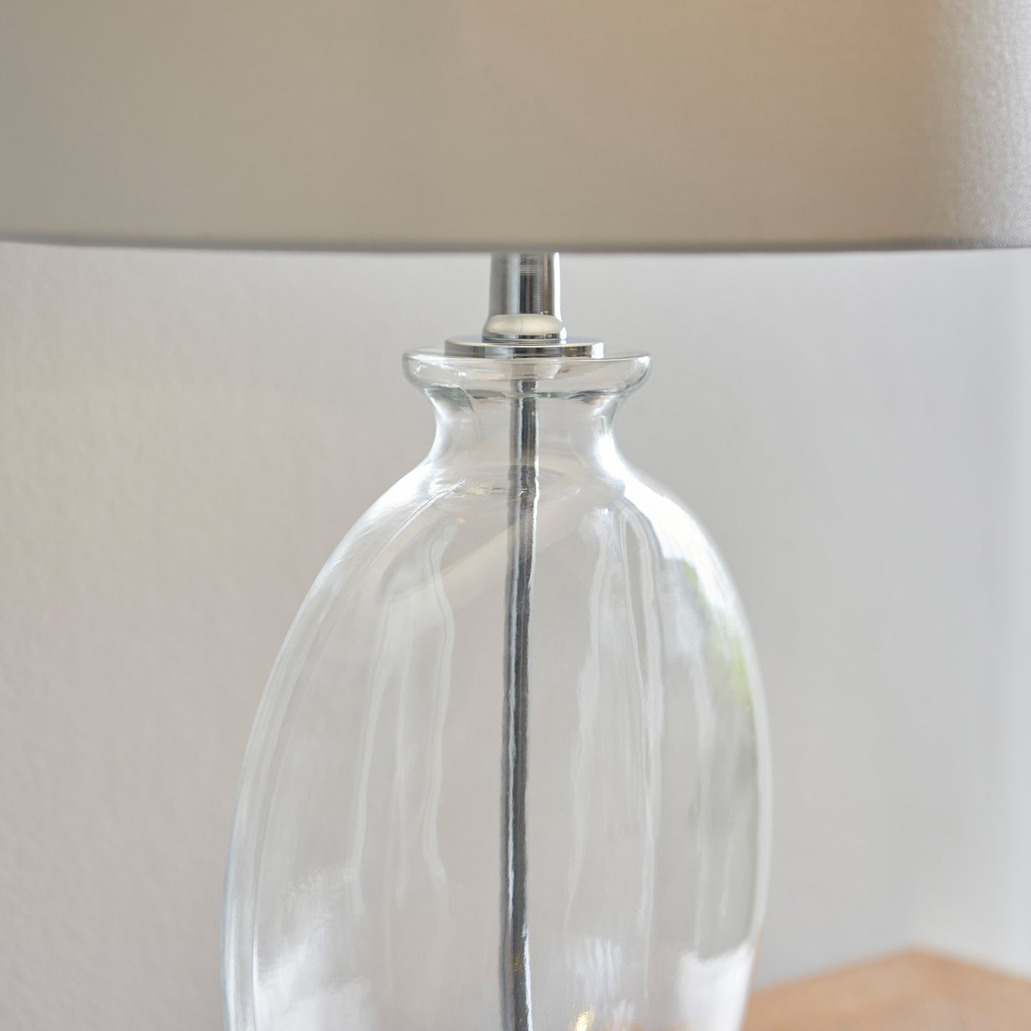 Gideon Table Light Nickel