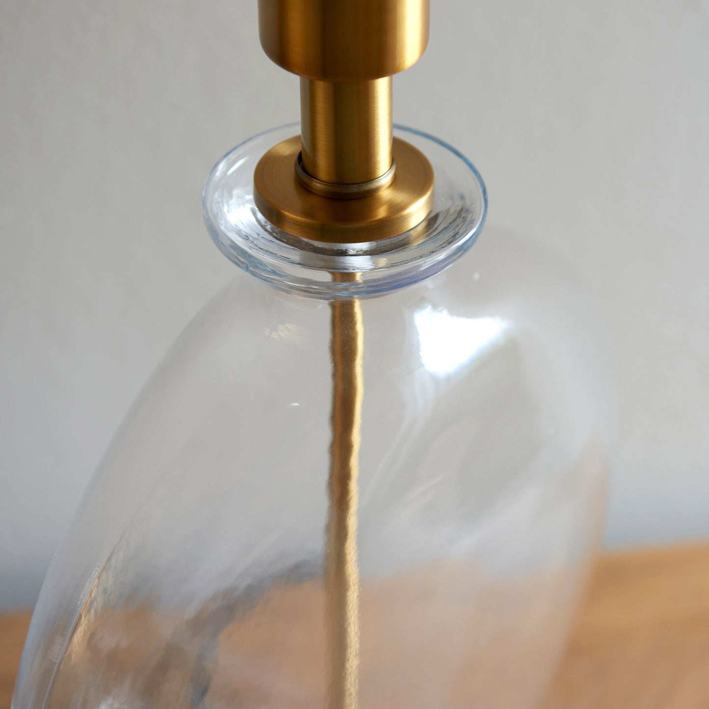 Gideon Table Light Antique Brass